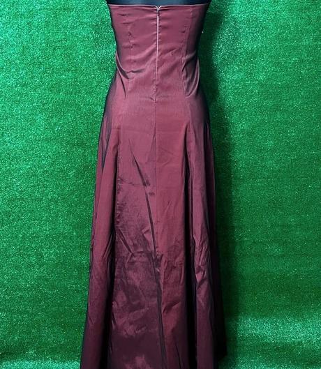 Dámske šaty - vel.s, s