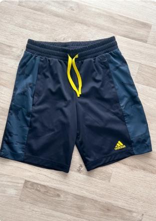 Adidas športové kraťasy, adidas,152