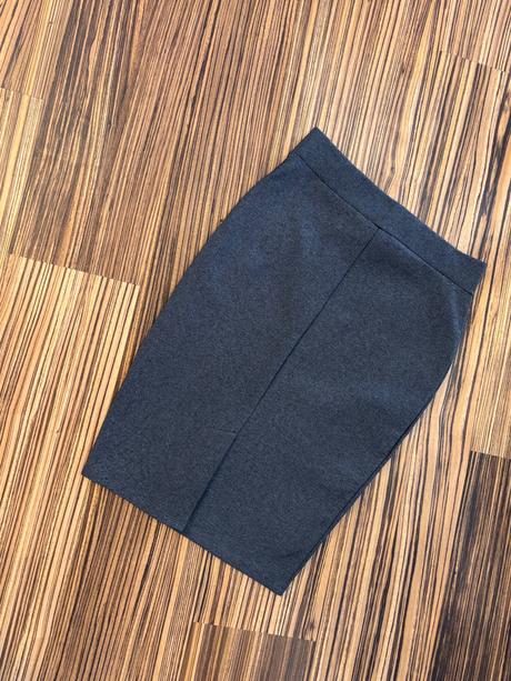 Puzdrová sukňa amisu v. 40, amisu,40