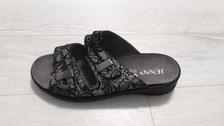 Jenny sandálky s čipkou, 38