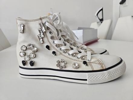 Damske biele tenisky, 39