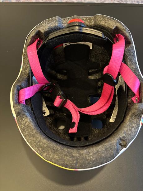 Dievčenská prilba zn. micro, veľ. xs (46-50cm), xs