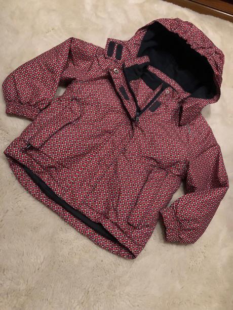 Vetrovka aj na lyžovačku, lupilu,98