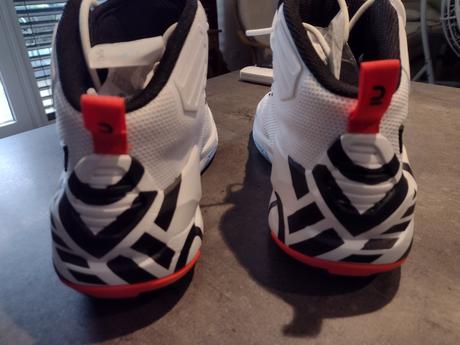 Basketbalové tenisky, 41