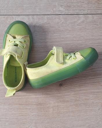 Tenisky, reserved,26