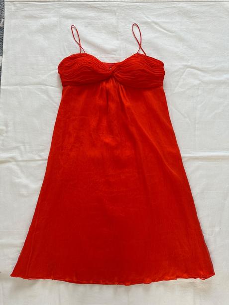 Oranžovo-červené hodvábne šaty, m