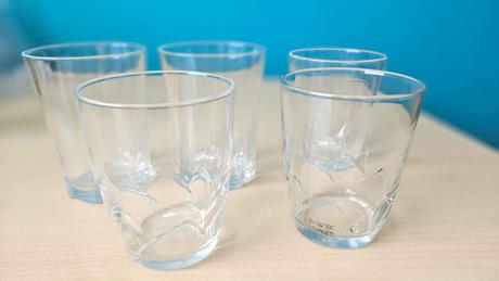 Retro poháre s reliéfnym vzorom, súprava 5 ks, 