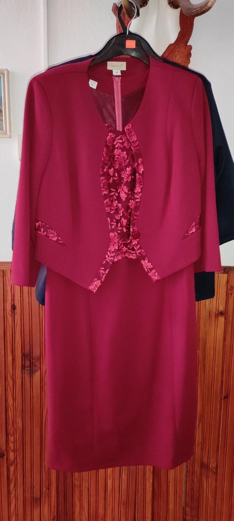 Šaty na slávnostnú príležitosť pre staršiu dámu, 46