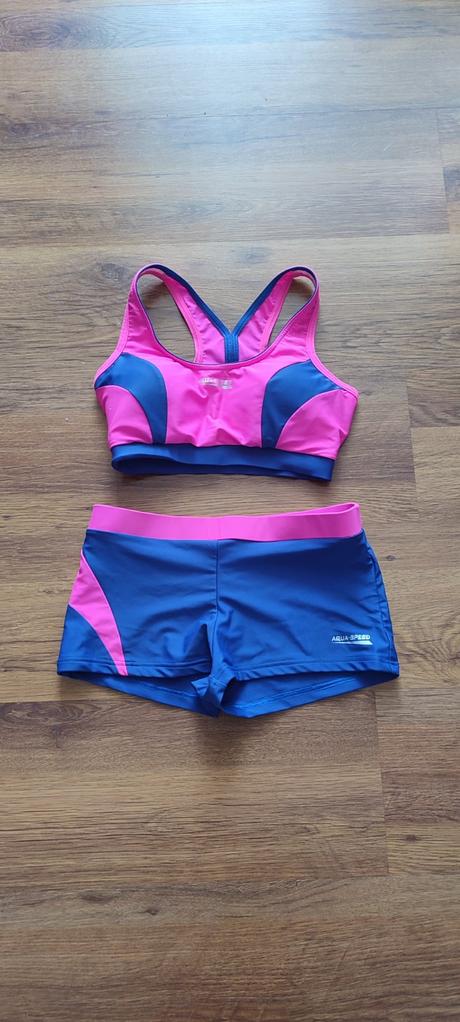 Plavecké plavky, 38