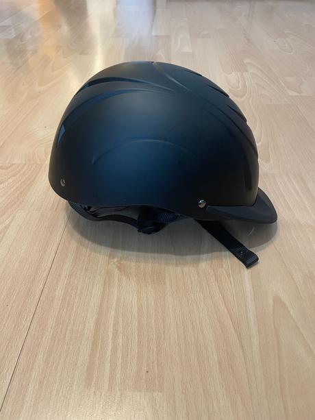 Jazdecká prilba fouganza decathlon v. s, 