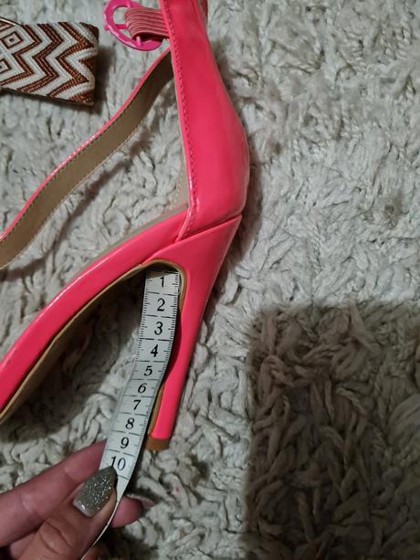 Neónové sandálky, 39