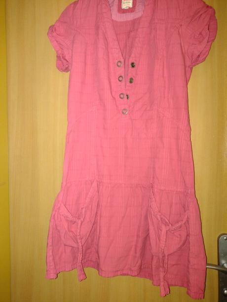 Malinove šaty, bershka,m