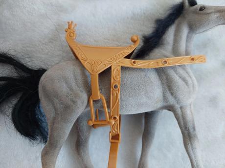 Barbie zlatovláska + koník,