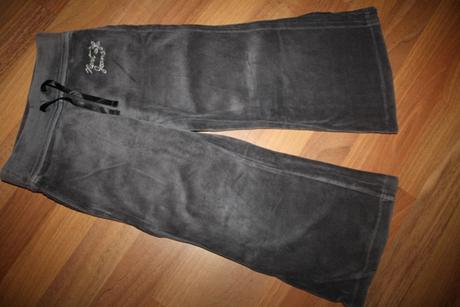 Zamatové tepláčiky, next,104