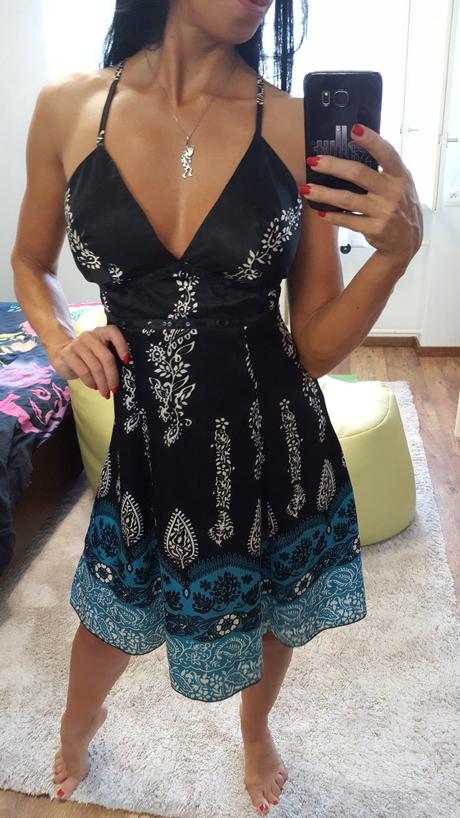 Ciernotyrkisovosmotanove vzorovane satocky, xs