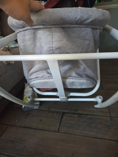 Kinderkraft 5v1 hojdacka postielka lehatko, 