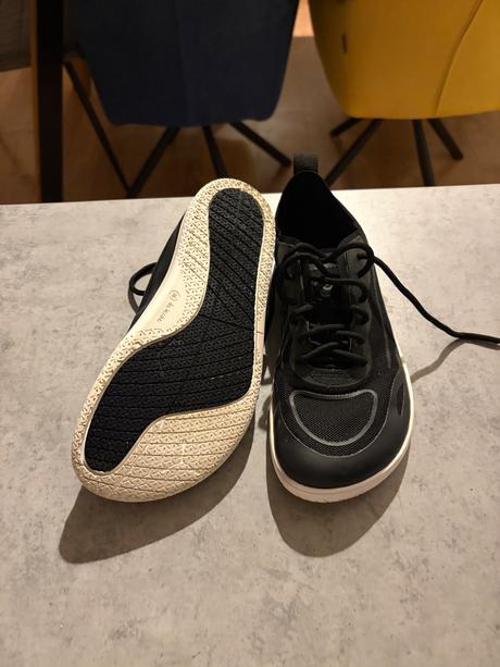 Belenka velocity - black.  36 - 1 x obute, be lenka,36