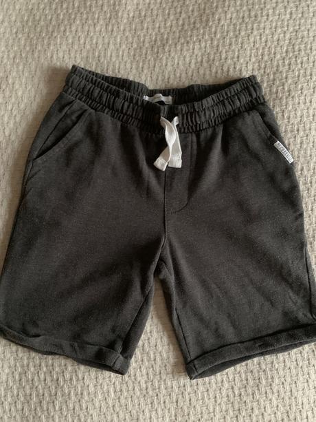 Kratasy, reserved,140