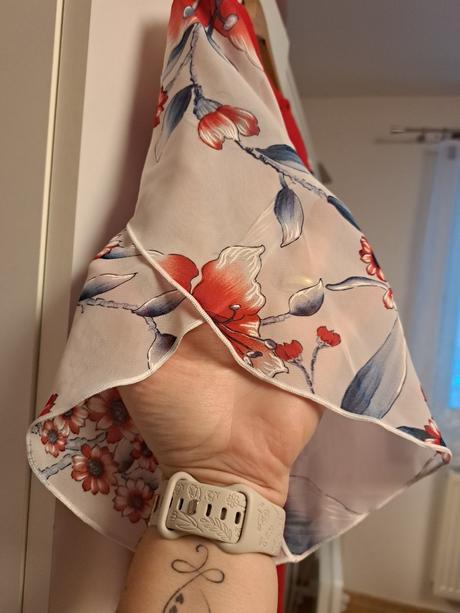 Spoločenské šaty, 48