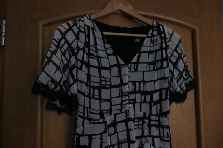 Karl lagerfeld original krasne,zaujimave,pohodlne, xs