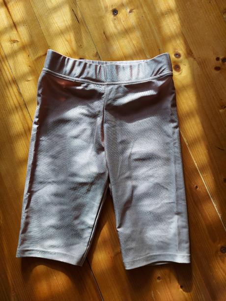 Kraťasové legíny, s