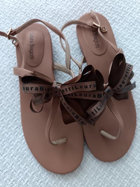 Laura biagiotti sandálky, fornarina,38