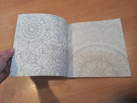 Rangoli - stress relieveing colouring book, 