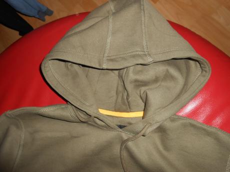 Mikina caterpillar, s