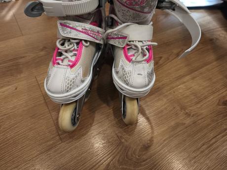 Dievčenské korčule 2v1, 27