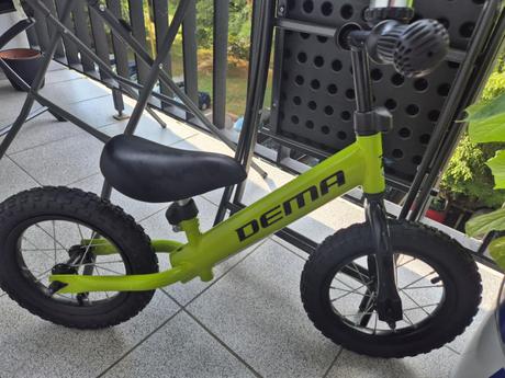 Odrazadlo zn. dema, dema