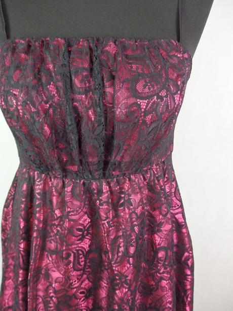 Kvalitné spoločenské šaty, 38