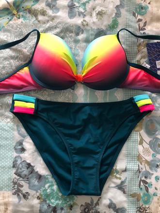 Dvojdielne plavky, 38