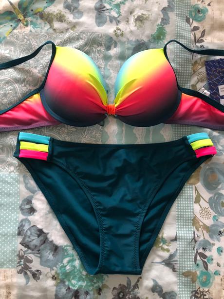 Dvojdielne plavky, 38