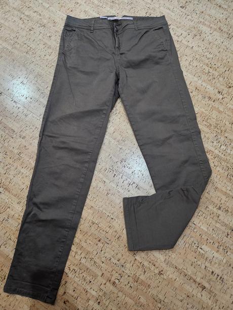 Elelgantne nohavice, bershka,s