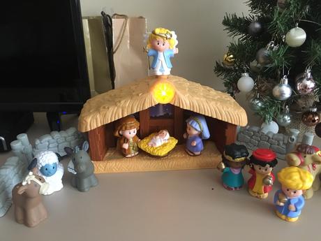 Detský betlehem hrajuci a svietiaci, 