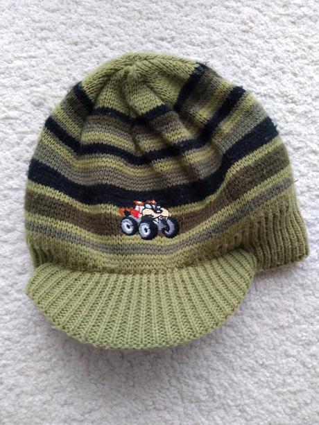 Čiapka so šiltom, 104