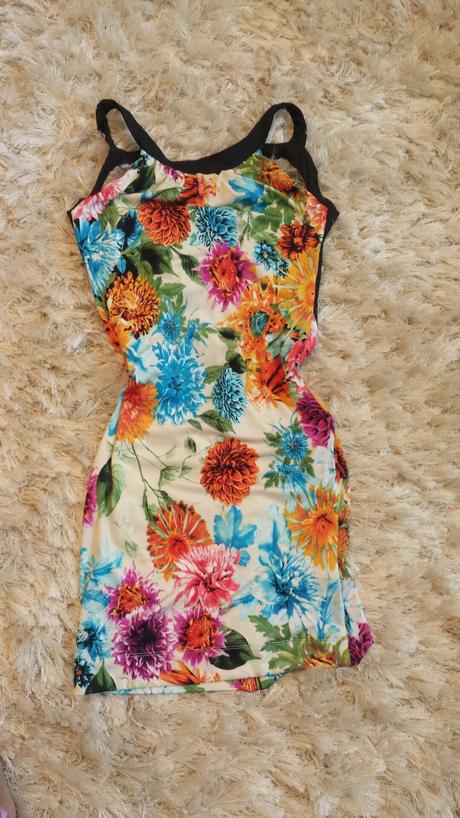 Šaty sugarbirds s visačkou, s