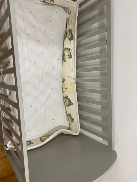Predám detskú postieľku, šírka (cm): 60,dĺžka (cm): 120