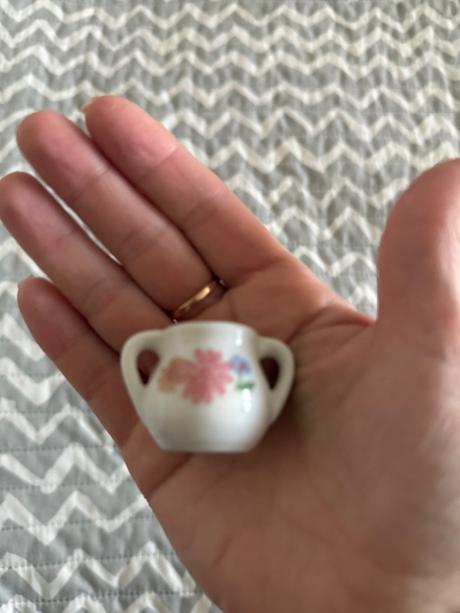 Miniatúra džbánik porcelánový 2cm, 