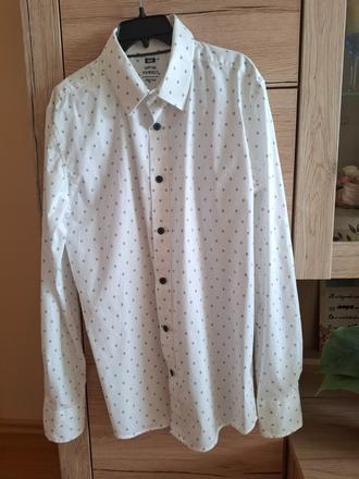 Peknučká košeľa, 158