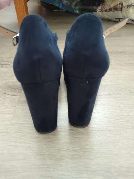 Krásne topánky, graceland,37