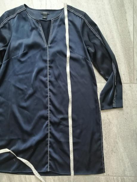 Satén. tmavomodré šaty lindex s ozdob. prešív., vs, lindex,s