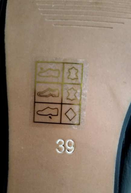 Čierne poltopánky na nízkom podpätku, v.36,39,40, 36 / 39 / 40