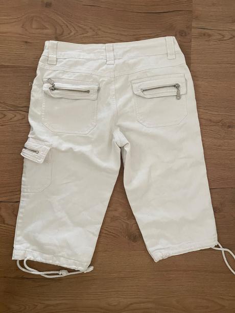 Dzinsove tristvrtaky, m