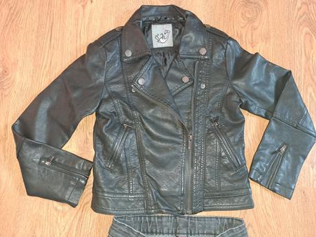 Koženka, reserved,128