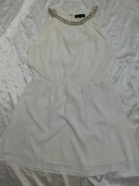 Second female pekne šaty, 40