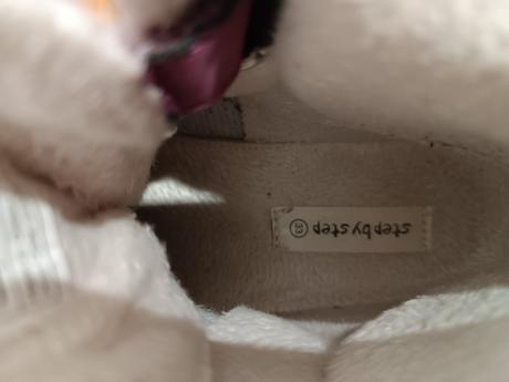 Kožušinove topanky, 33