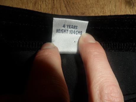 Zamatová suknička, next,104