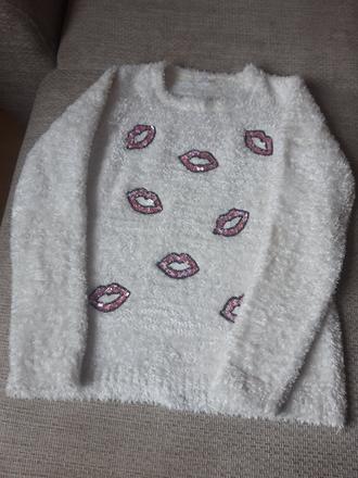 Dievčenský pulovrik, 152