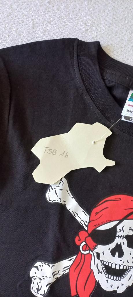 Letné tričká zo sardínie, 116